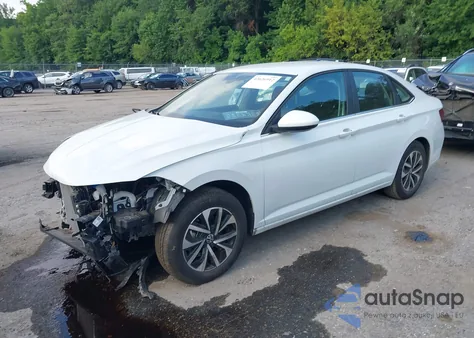2024 Volkswagen Jetta 1.5T S z USA, uszkodzony, nr VIN 3VW5M7BU3RM098726